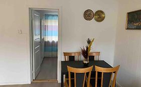 Lovely 2 Bedroom Apartmen With Free Parking